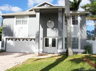 9631 SW 16th Ct, Pembroke Pines, FL 33025