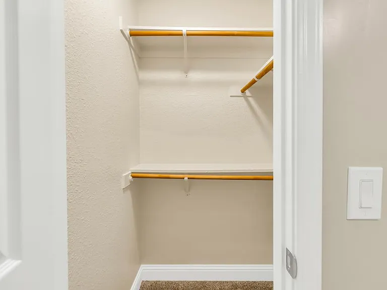 2418 V St #4 — Photo 11