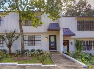 314 Gayfer Ct APT 15, Fairhope, AL 36532
