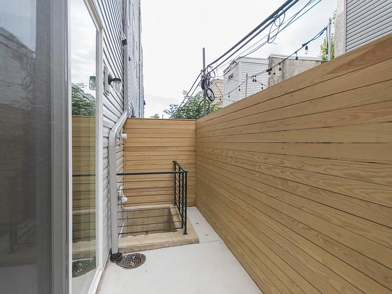 1514 S 25th St — Photo 26