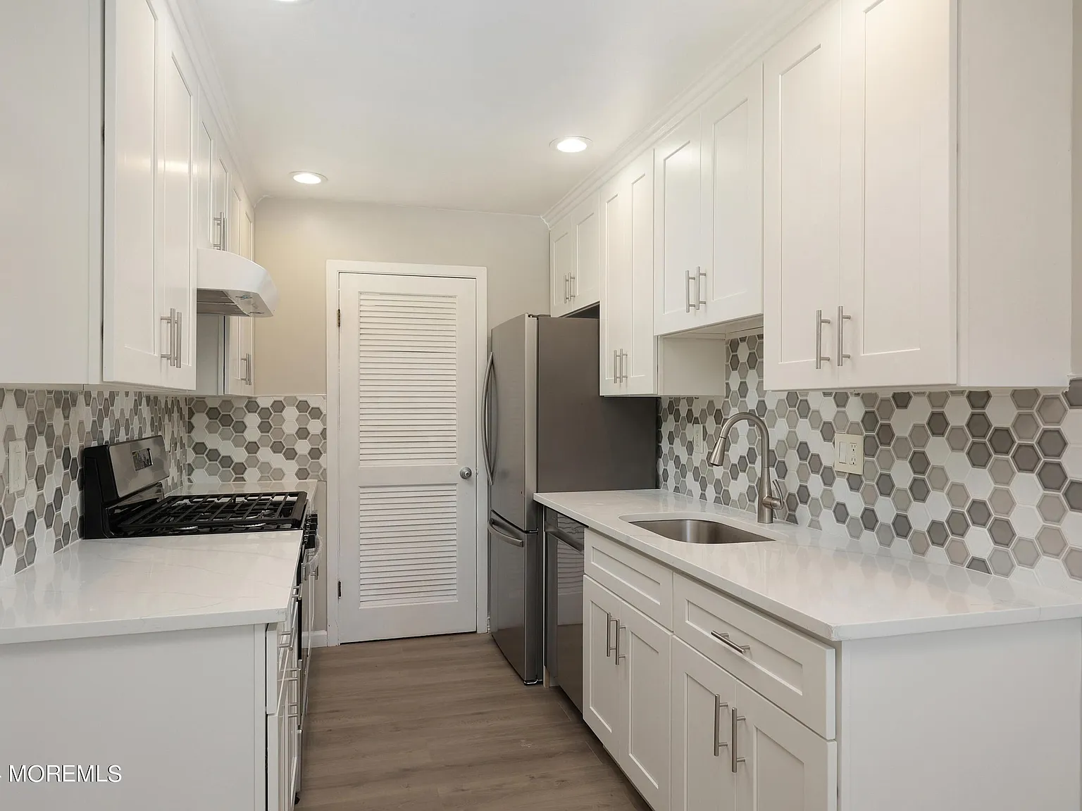 2 bed, 2.5 bath, 1514 sqft, $3,500 — Photo 2
