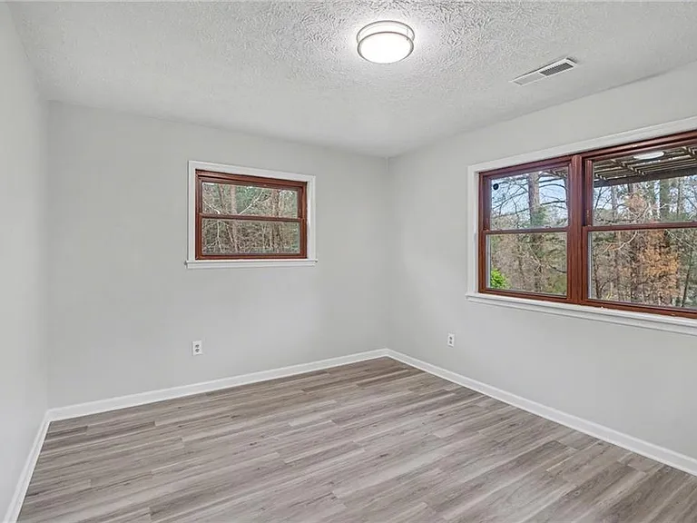 10 Gentry Dr — Photo 14