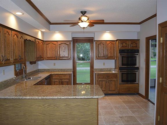 3rd image of 3623 Vanderschaaf Dr