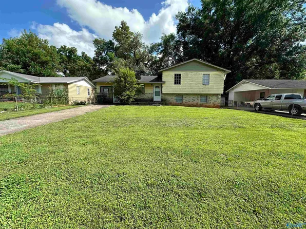 517 Lisa Ln NW, Huntsville, AL 35811