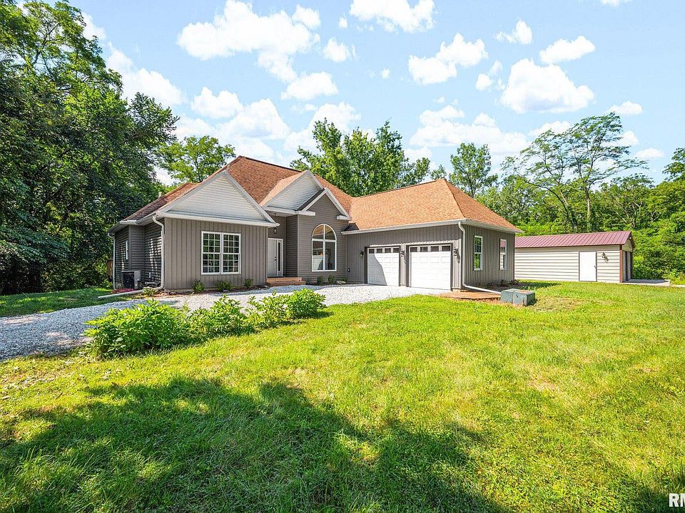 1st image of 521 Fantasy Ln