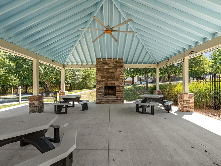 6001 Mill Tree Ct — Photo 57