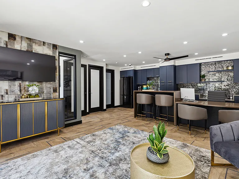 The Ace Apartments — Photo 7