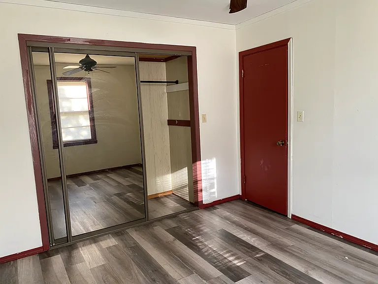 1902 Chesterfield St #1 — Photo 2