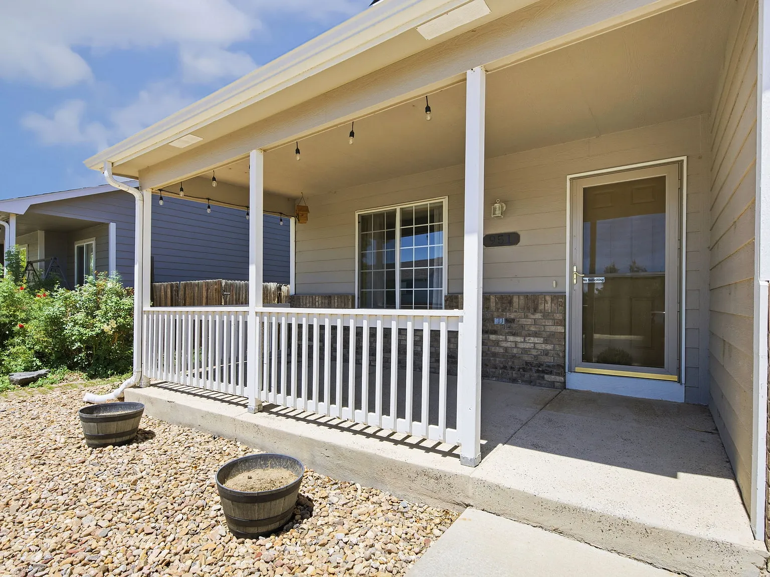 3 bed, 2100 sqft, $2,800 — Photo 3