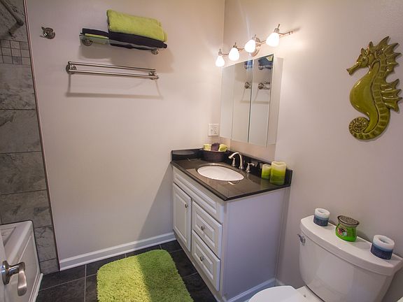 5th image of 2439 N Kedzie Blvd #1