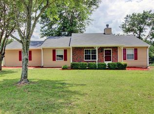 302 Oak Rdg, Auburn, GA 30011