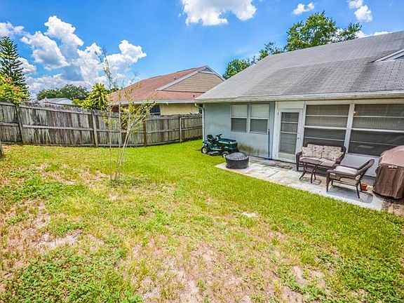 3rd image of 3191 Phlox Dr #0