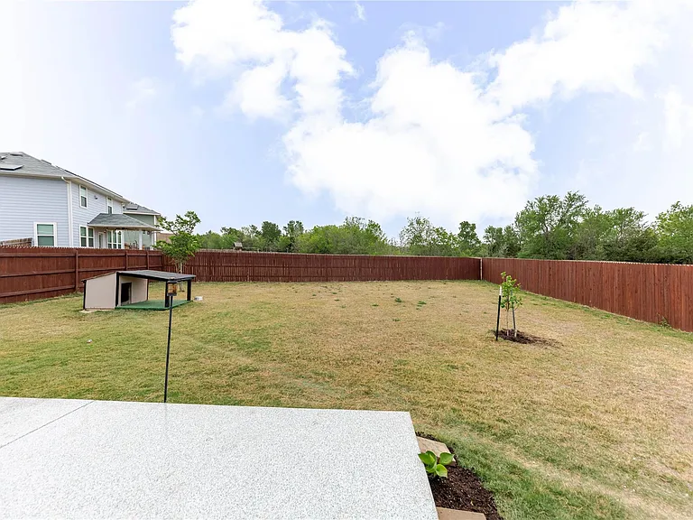 303 Schuyerville Dr — Photo 29