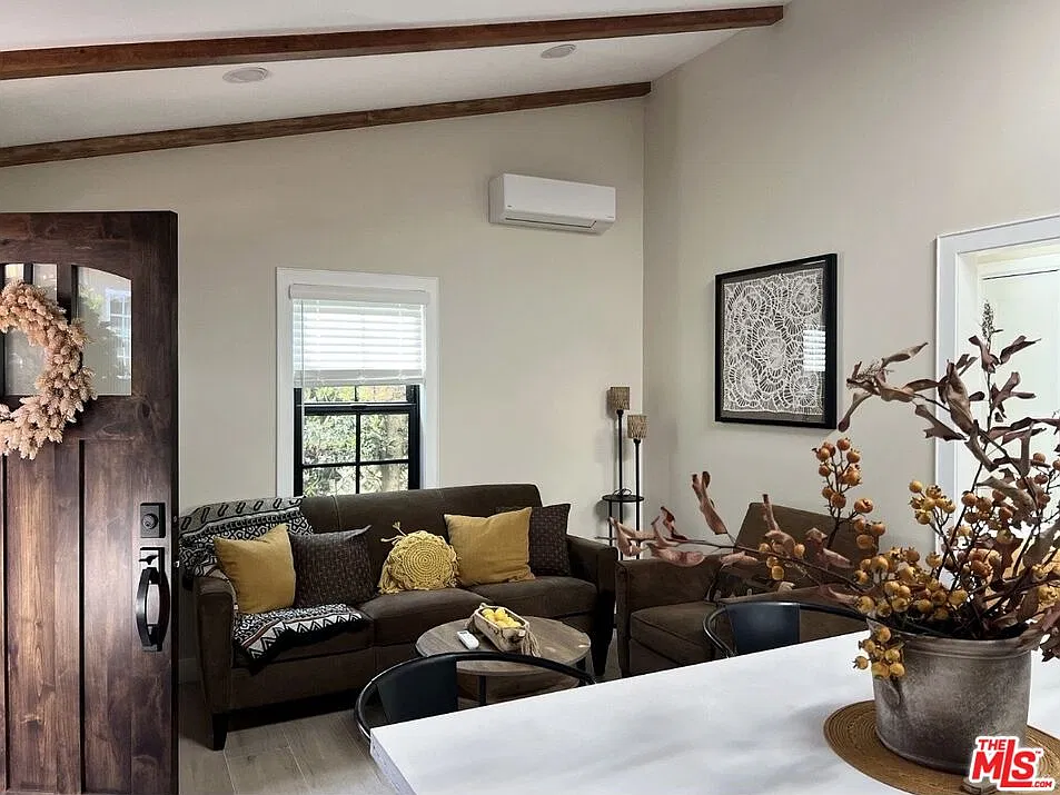 1 bed, 1.0 bath, 500 sqft, $2,500 — Photo 3