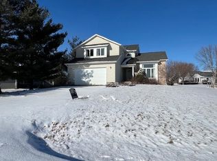 514 Uthoff Dr, Walford, IA 52351