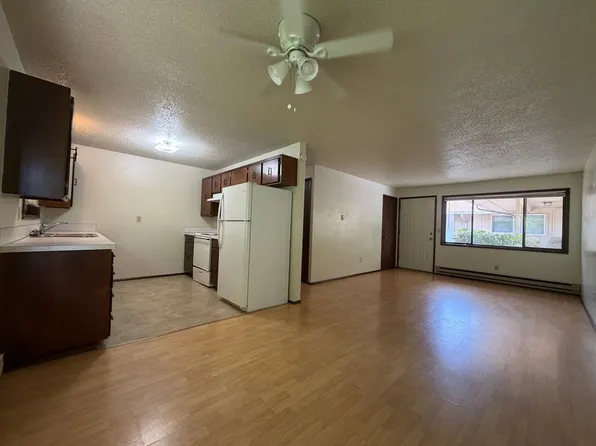 217 W Magnolia St, Centralia, WA 98531