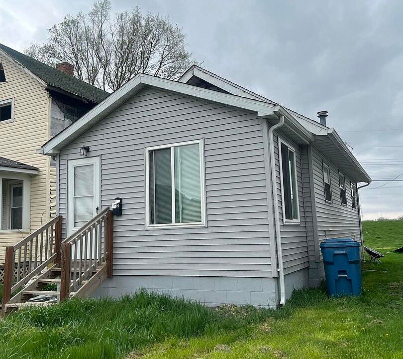2nd image of 355 12th St
