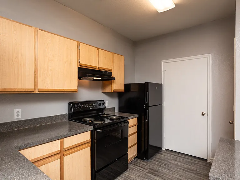 Marshall Meadows Apartment Homes — Photo 10