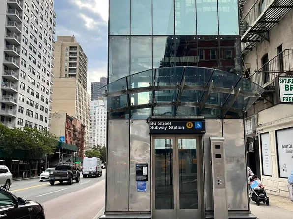 330 East 83rd Street image 14 of 20