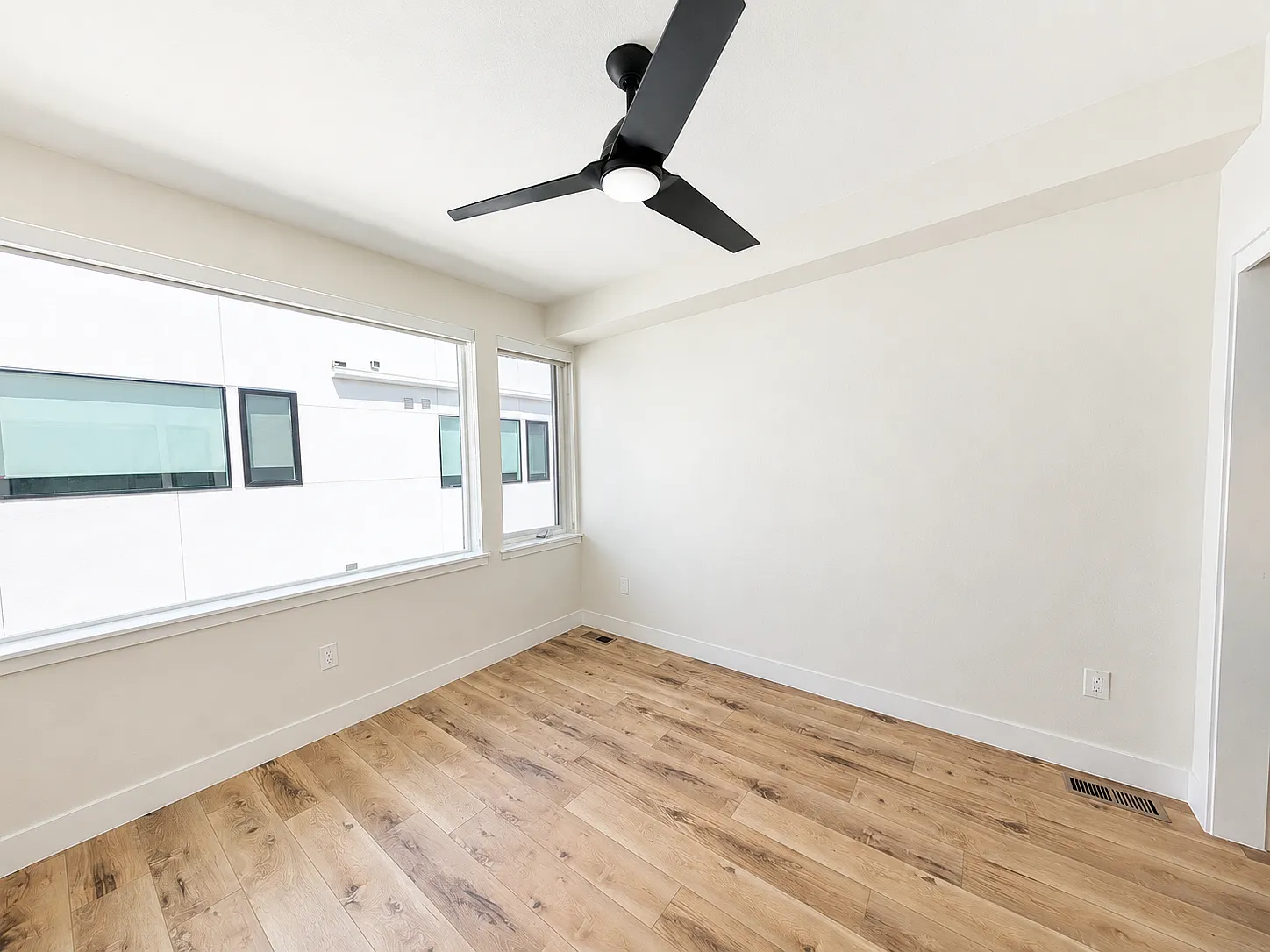 3 bed, 3.5 bath, 1538 sqft, $2,895 — Photo 4