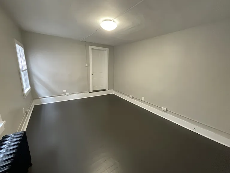 61 E Middle St #2 — Photo 4