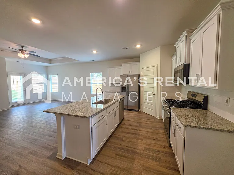 318 Ashland Dr SW — Photo 20