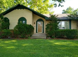 7124 Meredith Dr, Urbandale, IA 50322