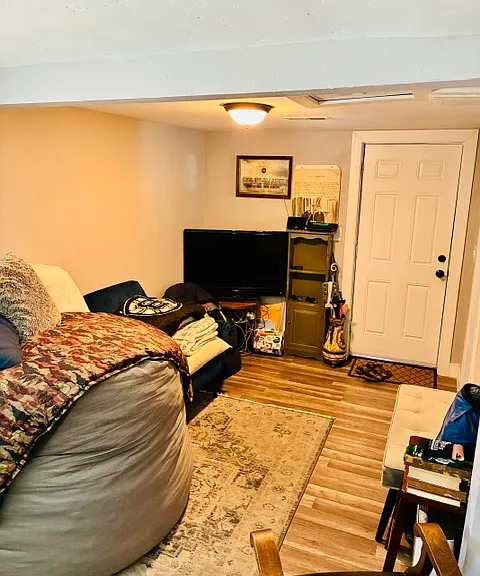 374 S Bryant St — Photo 13