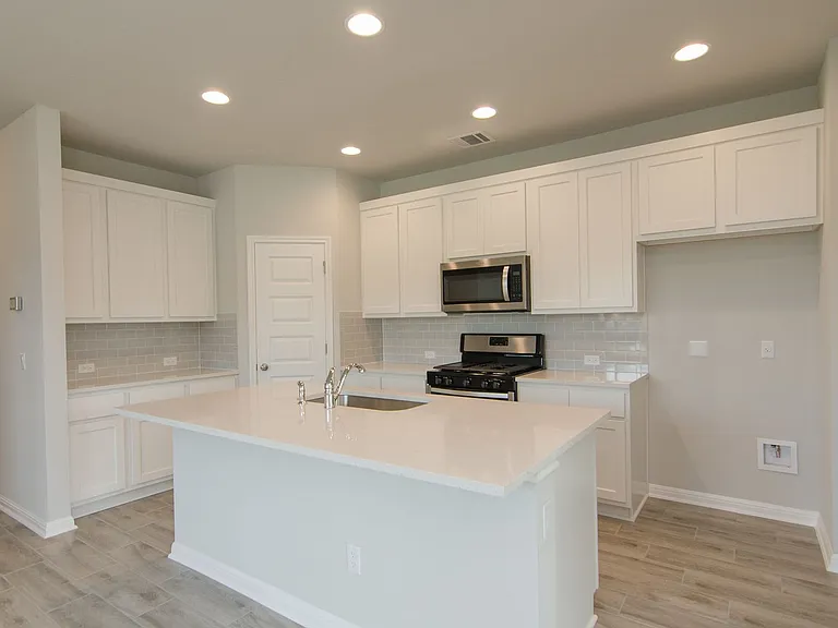 905 Olive Creek Dr — Photo 11