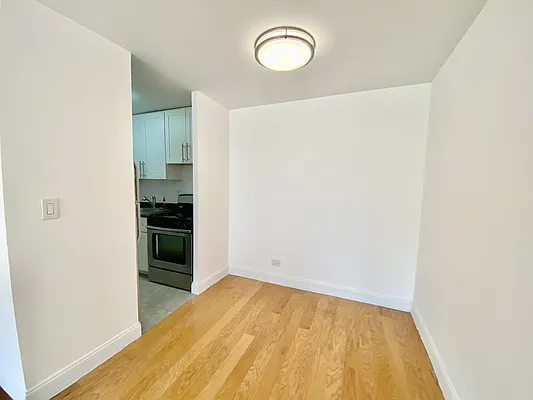 Rented by Bruma Realty LLC | media 4