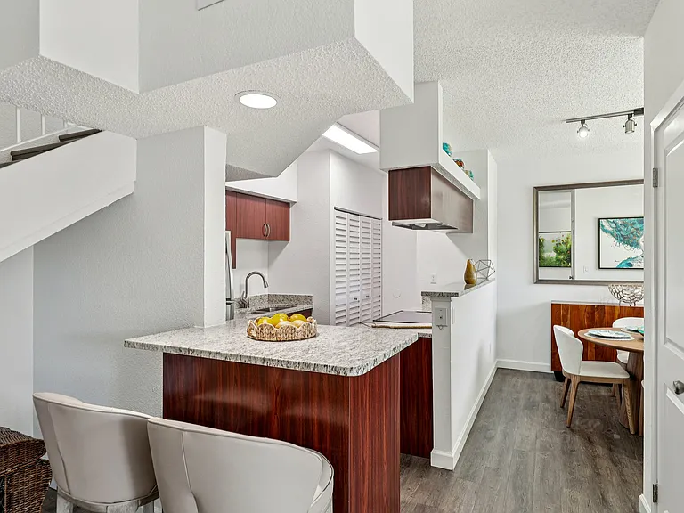 Waterford Point Apartments — Photo 56