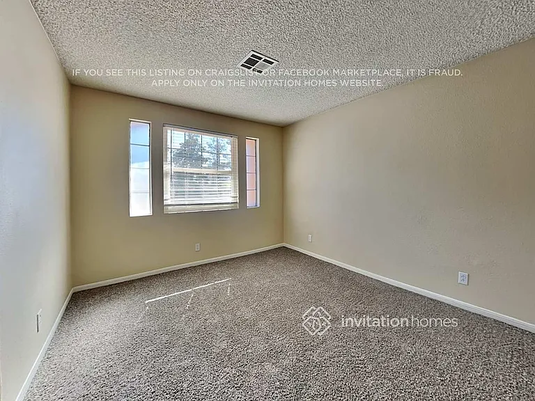 7368 Atwood Ave — Photo 17