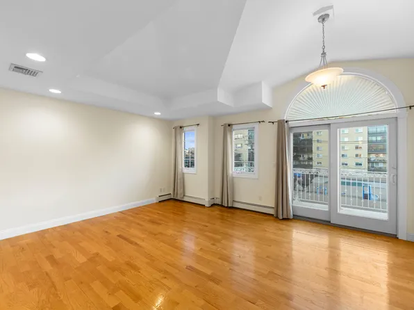 333 Lincoln Avenue image 22 of 37