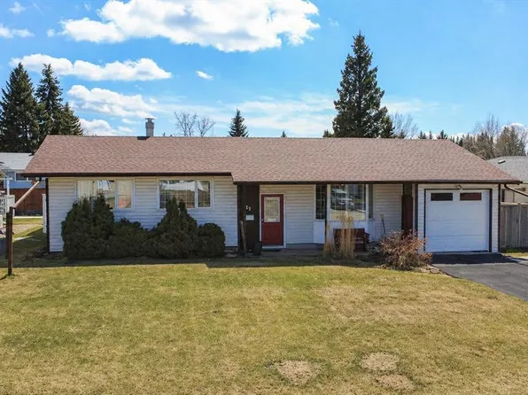 13 N Scott St, Red Deer, AB T4N 0E3