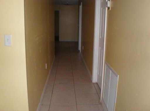 2nd image of 1390 NE 153rd St