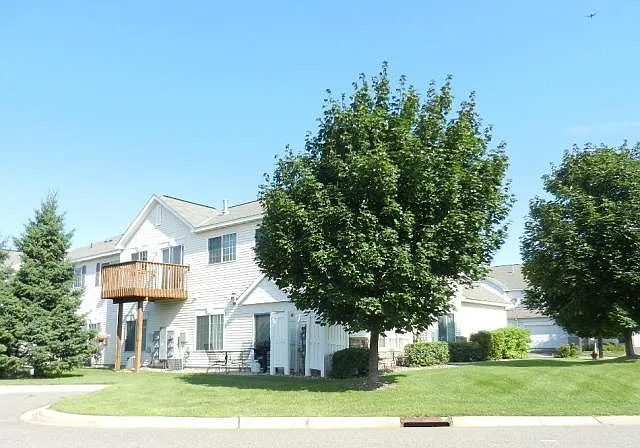 15300 Flower Way — Photo 2