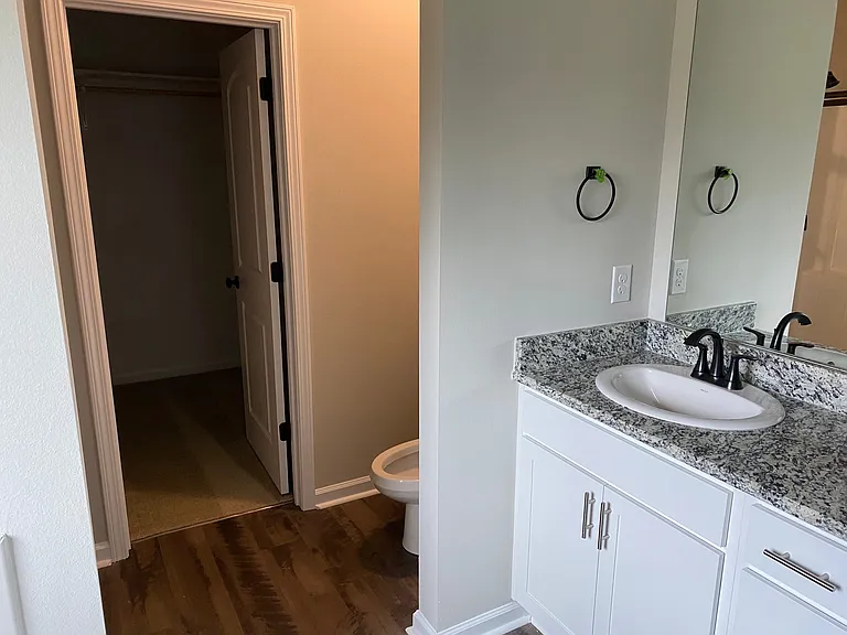 39071 Fairfield Dr — Photo 6