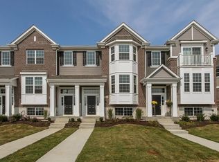 2946 Madison Dr, Naperville, IL 60564