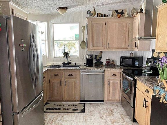 3rd image of 8880 SW 27th Ave #B20