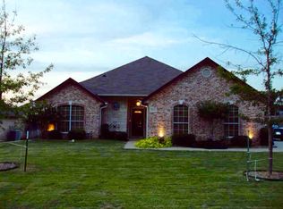 5917 Chapman Rd, Fort Worth, TX 76148