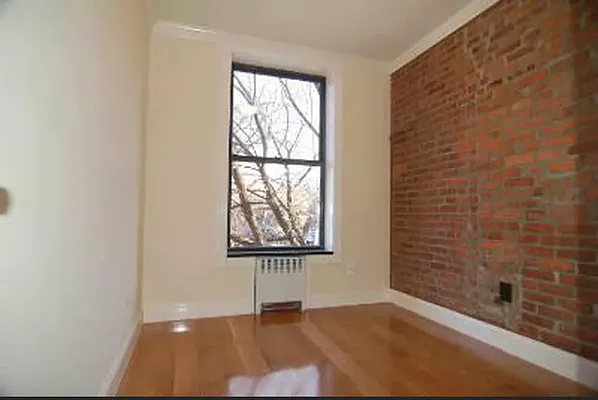 Rented by REAL New York | media 18