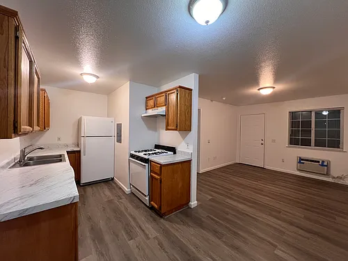 Cedar Apartments Photo 1 Cedar Apartments Photo 1