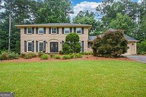 1st image of 2355 N Peachtree Way