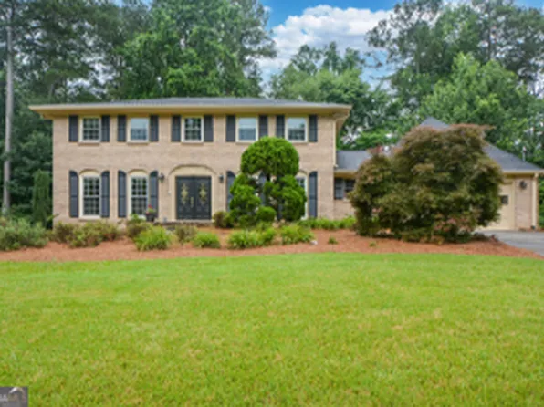 2355 N Peachtree Way, Atlanta, GA 30338