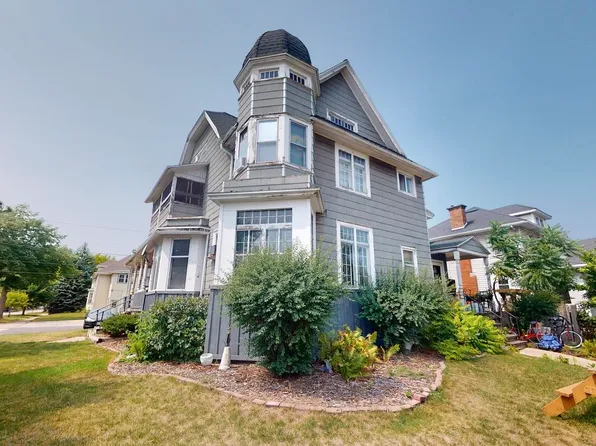 803 N Broadway St, Green Bay, WI 54303