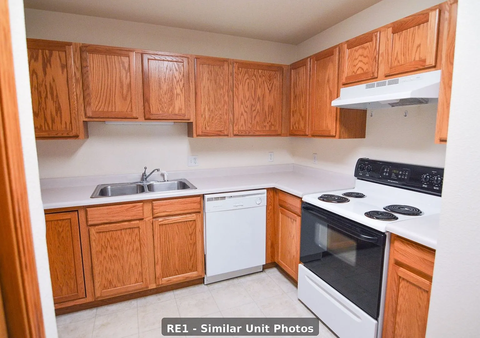 1527 Palmer Apt.#301-314 — Photo 2