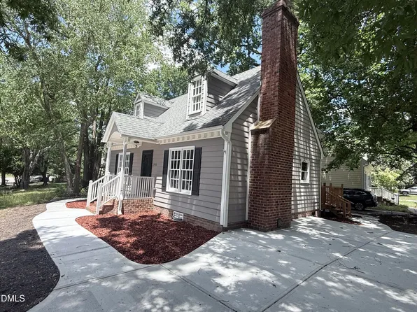 2900 Broadlands Dr, Raleigh, NC 27604