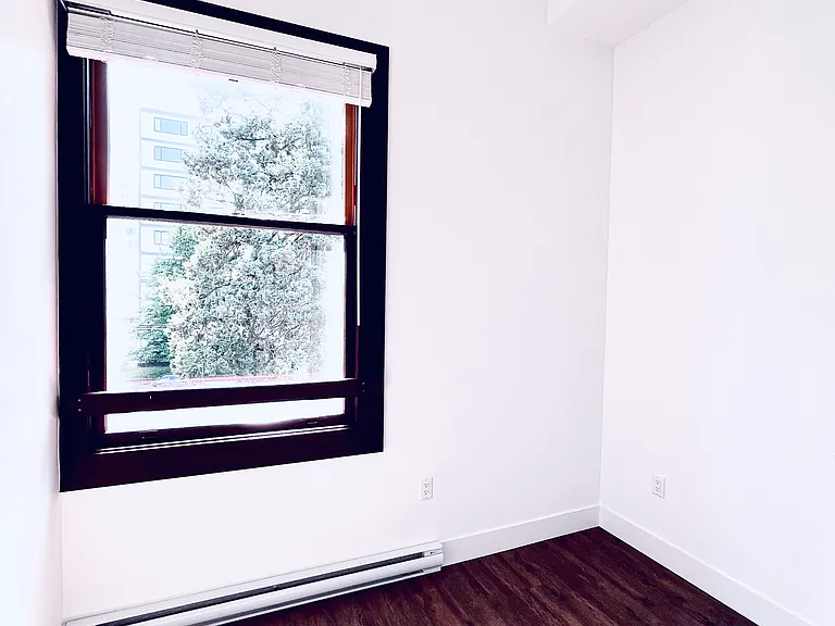 1523 Davie St #302 — Photo 6