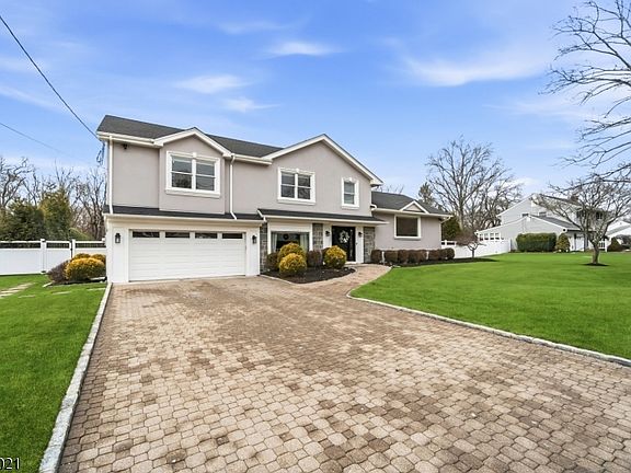 2nd image of 231 Birchwood Rd