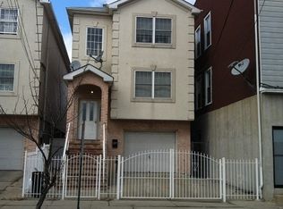 210 2nd St, Elizabeth, NJ 07206